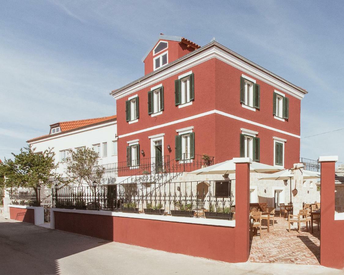 Bed&Breakfast Murterski Dvori Buitenkant foto